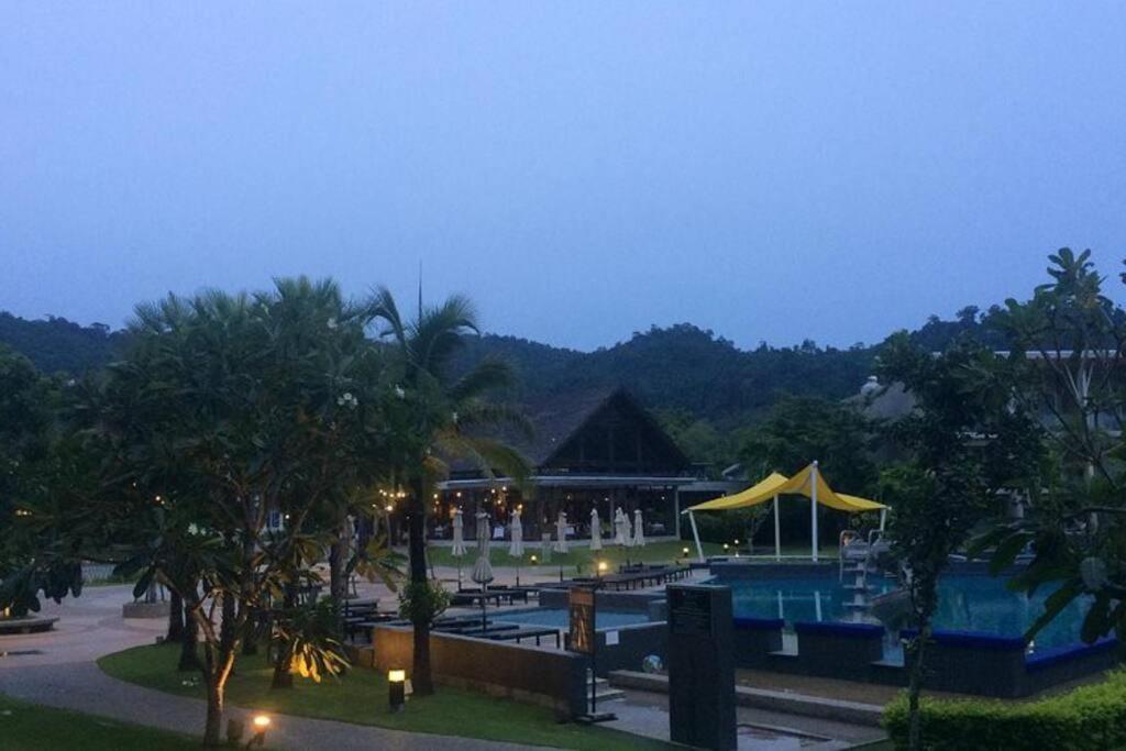2Br Nai Harn Beach Is 500 Metres Away C133 Extérieur photo