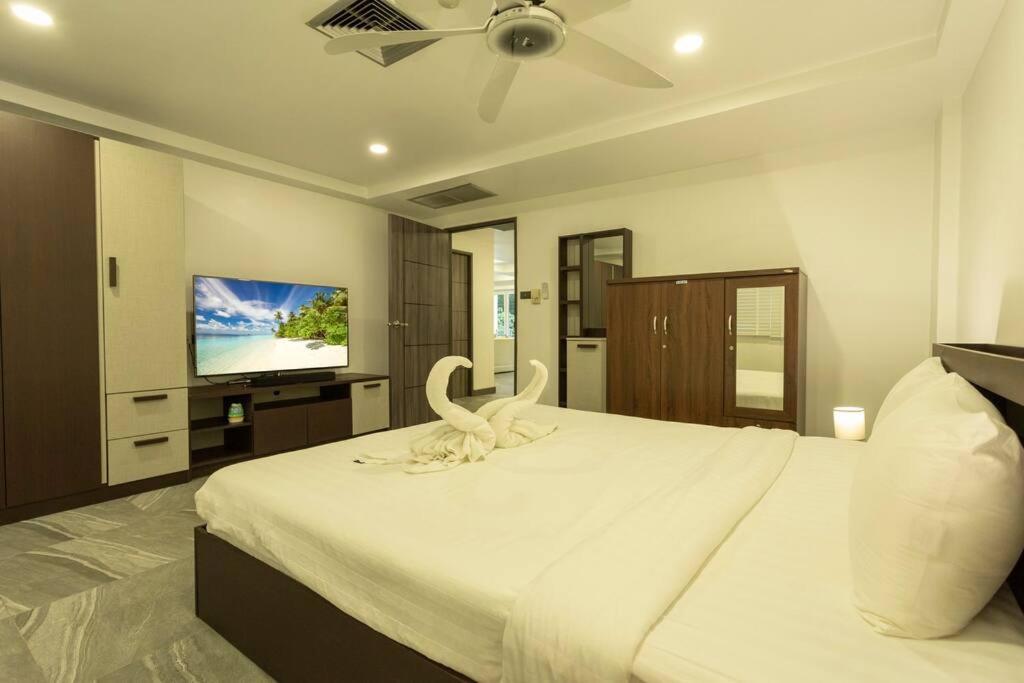 2Br Nai Harn Beach Is 500 Metres Away C133 Extérieur photo