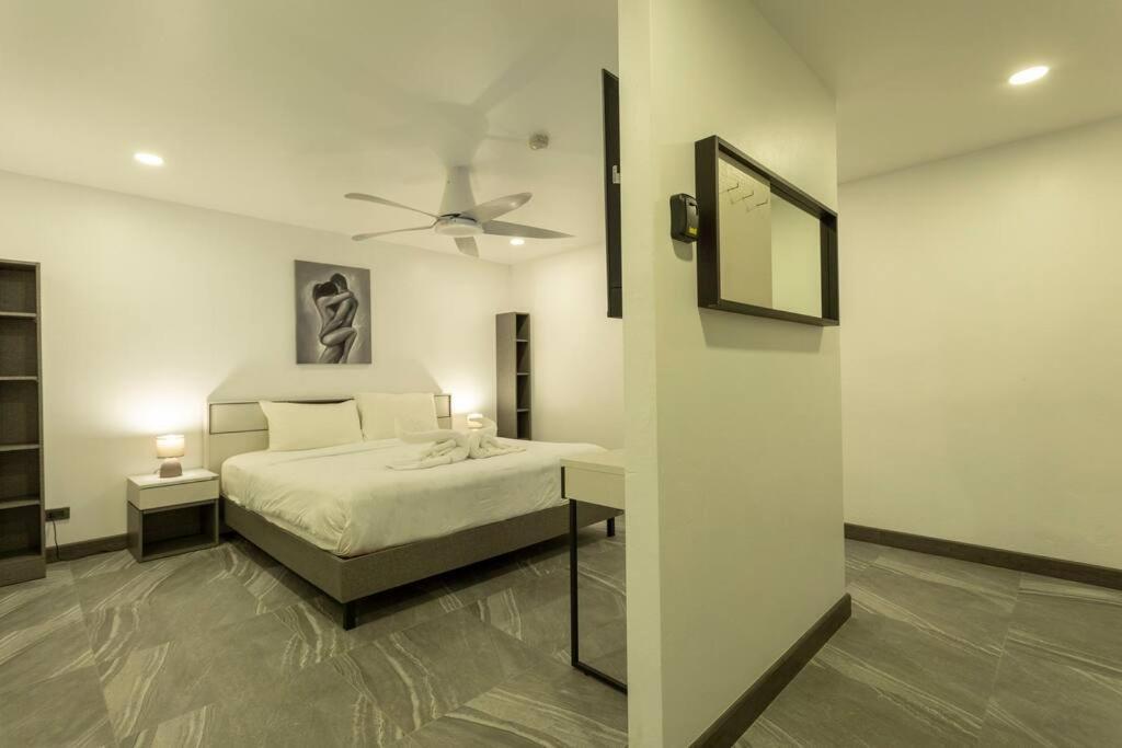 2Br Nai Harn Beach Is 500 Metres Away C133 Extérieur photo